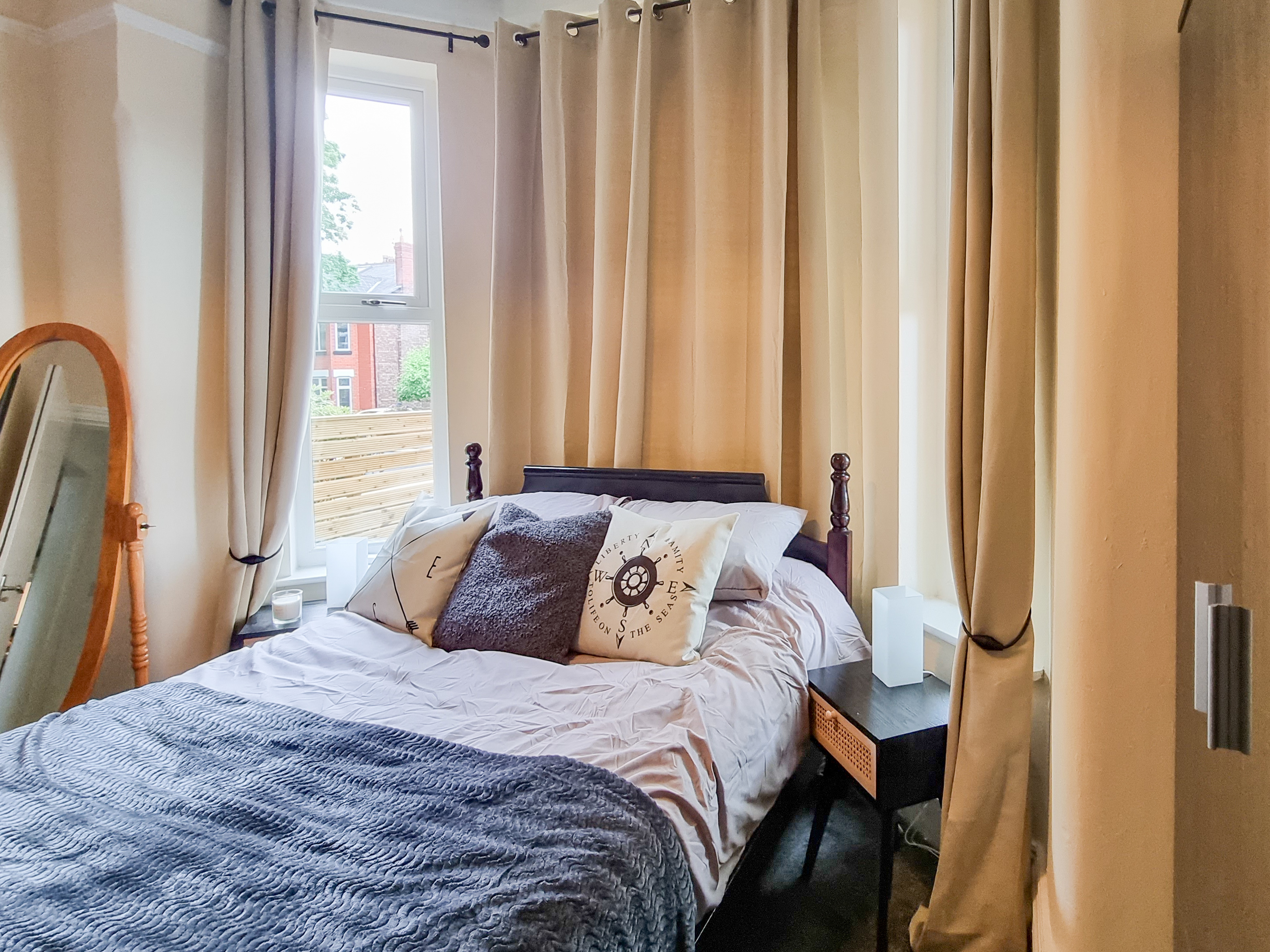 Spacious 5BR Home in Leafy Withington photo 4