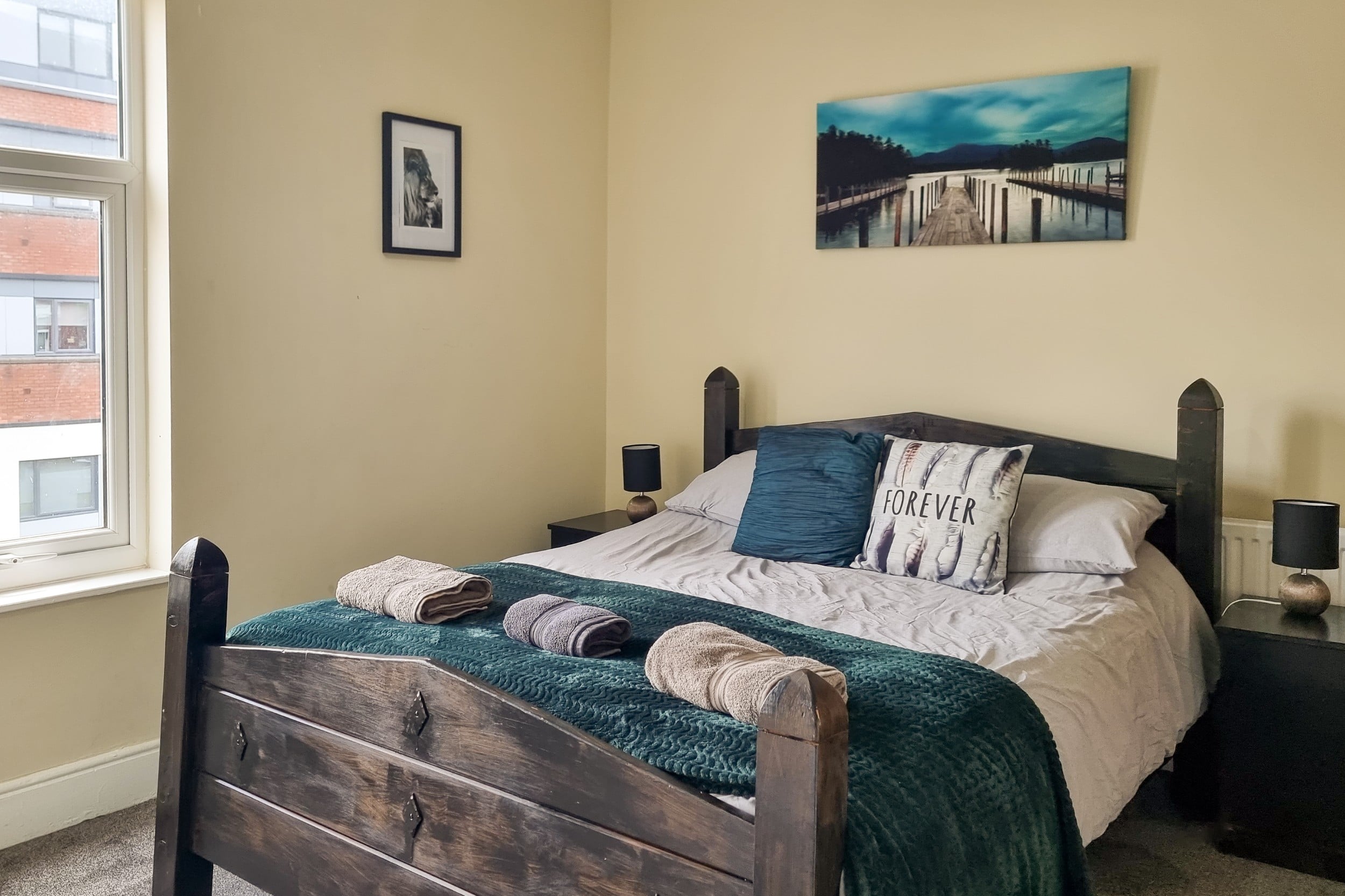 Rustic Ebony Suite with Free Parking photo 4