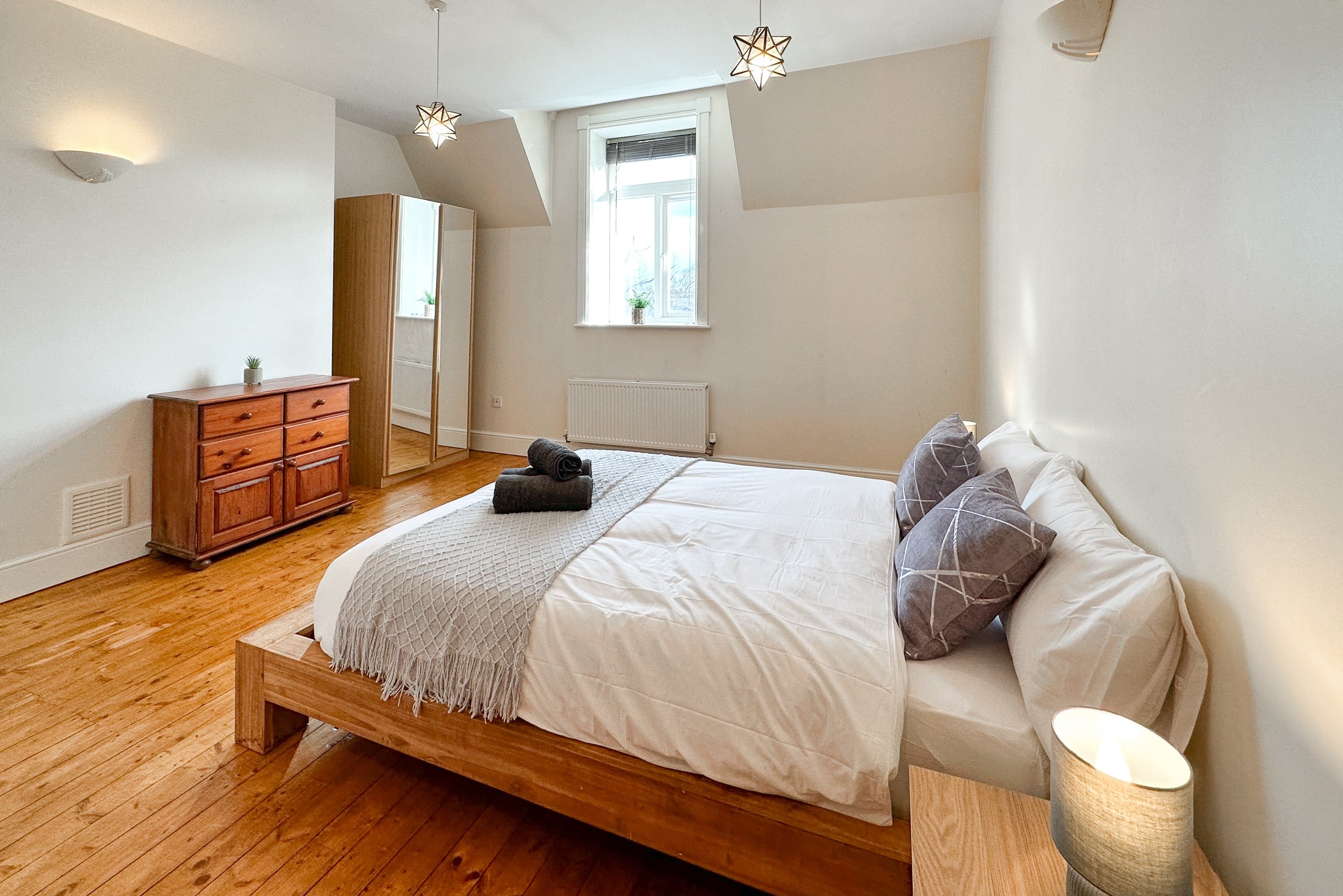 Whalley Range Hideaway 7mins to City with Parking photo 5